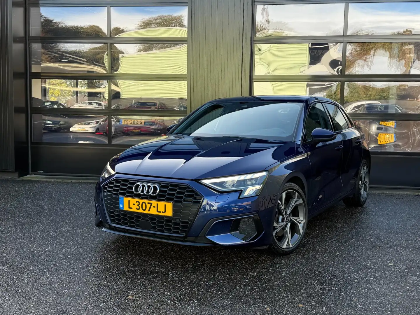 Audi A3 Sportback 30 TFSI Edition Led Camera Cruise Virtua Blu/Azzurro - 1