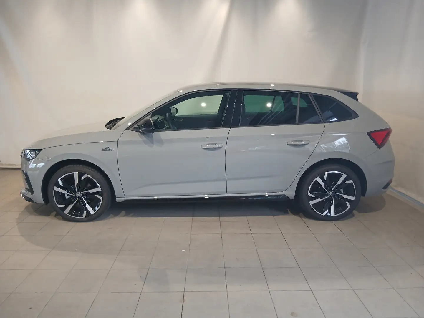 Skoda Scala Monte Carlo TSI DSG Grau - 2