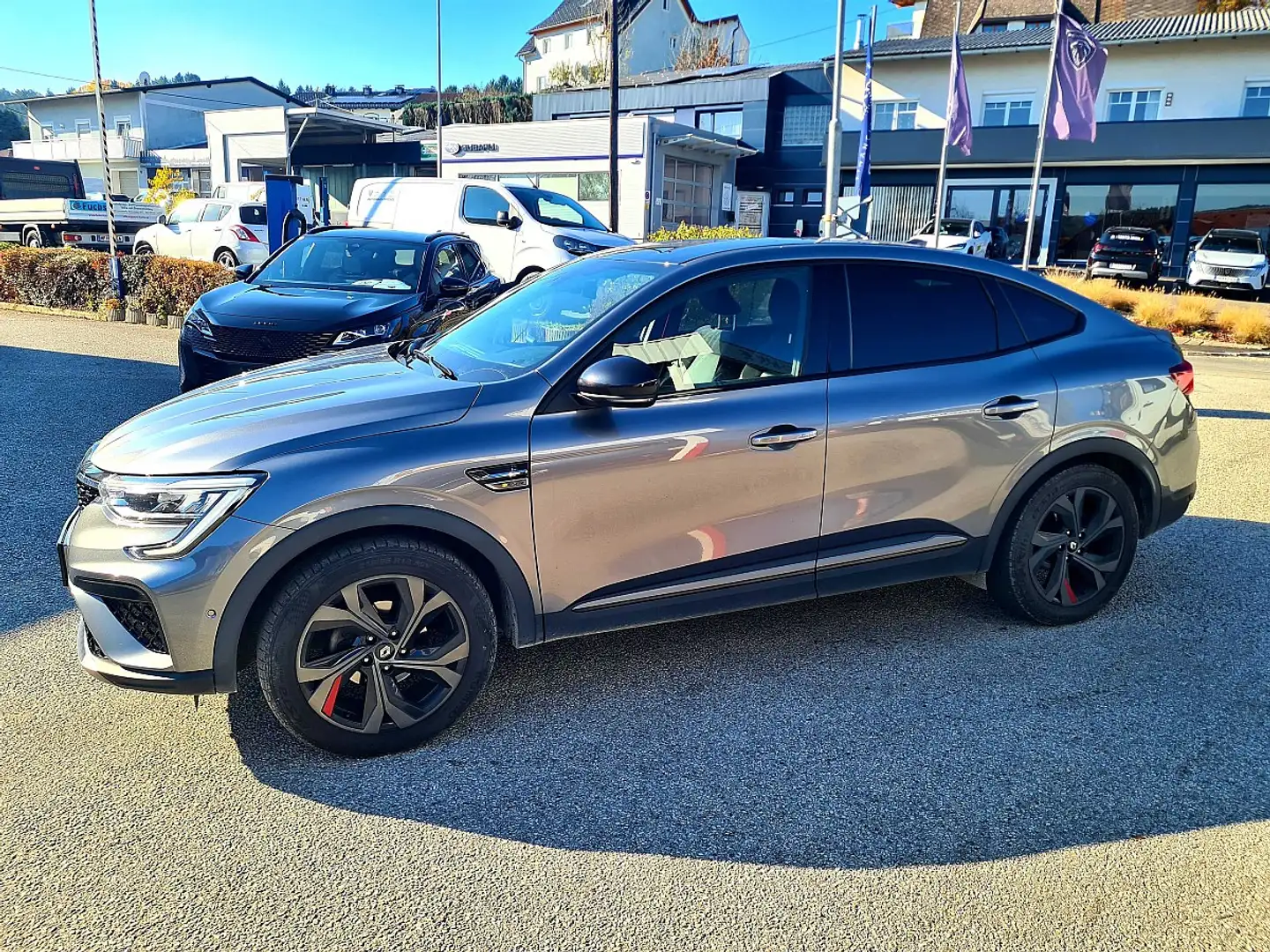 Renault Arkana TCe 140 EDC PF R.S. Line Aut. AHK Grau - 2