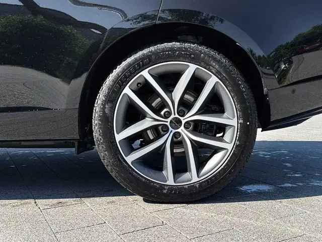 Land Rover Range Rover view 9