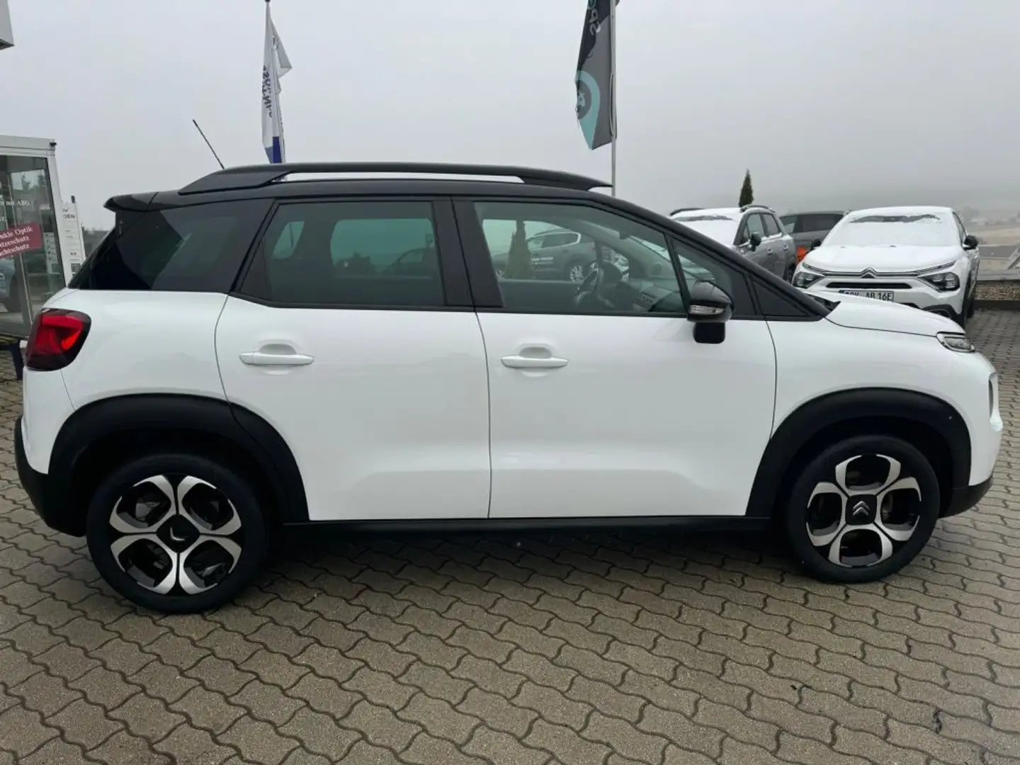 Citroen C3 Aircross PureTech 110 Stop & Start OPF SHINE PACK Weiß - 2