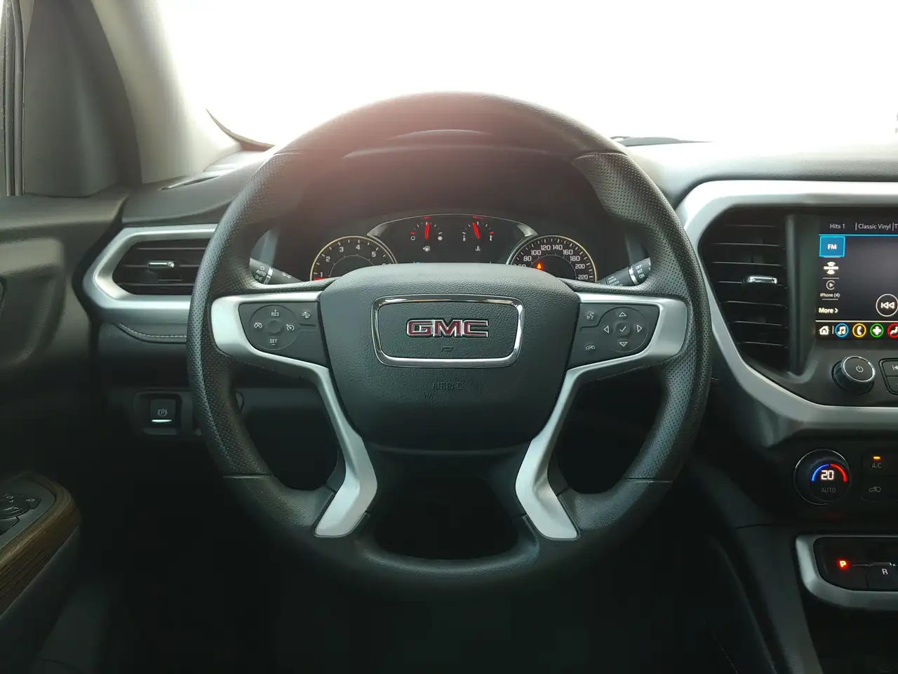 GMC Acadia photo GMC Acadia