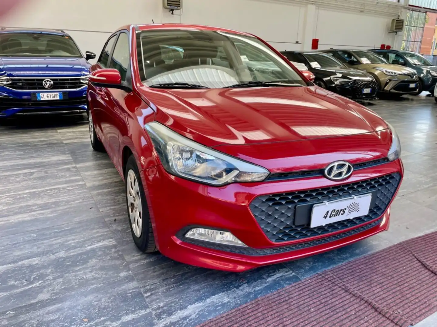 Hyundai i20 1.2 84 CV 5 porte Style Czerwony - 1