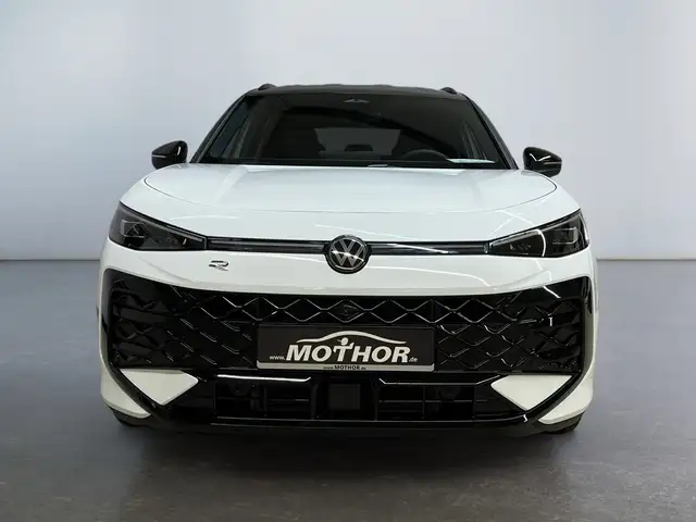 Volkswagen T-Roc view 6