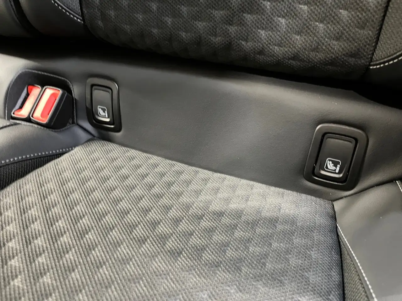 Volkswagen T-Roc R-Line 1.5l eTSI DSG 360° Umgebungskamera 22