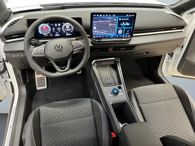 Volkswagen T-Roc view 8