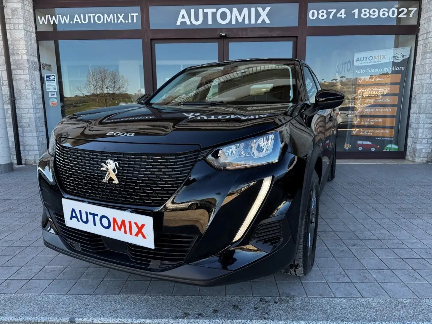 Peugeot 2008 1.2 Benzina Active Pack S&s 130cv Eat8 Schwarz - 2