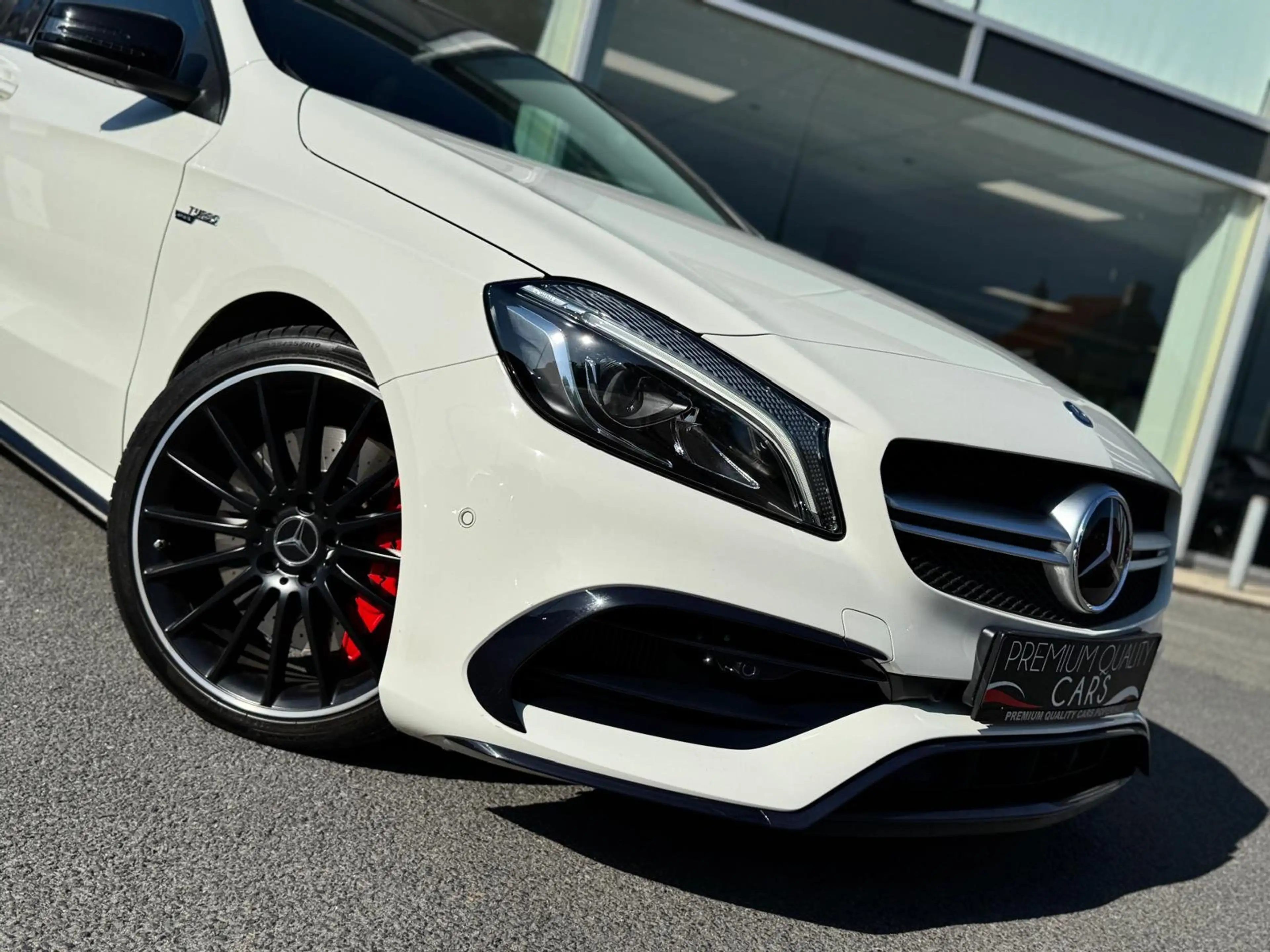 Mercedes-Benz A 45 AMG 4-Matic / FACELIFT / AERO PACK * 1ST OWNER * PANO — photo 7