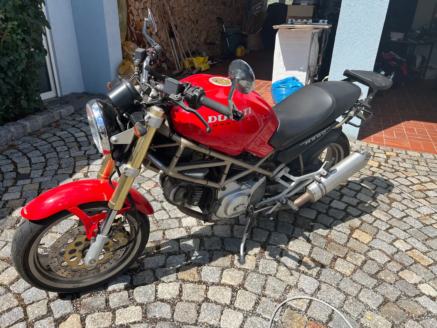 Ducati Monster 600 ZDM 600 - 2