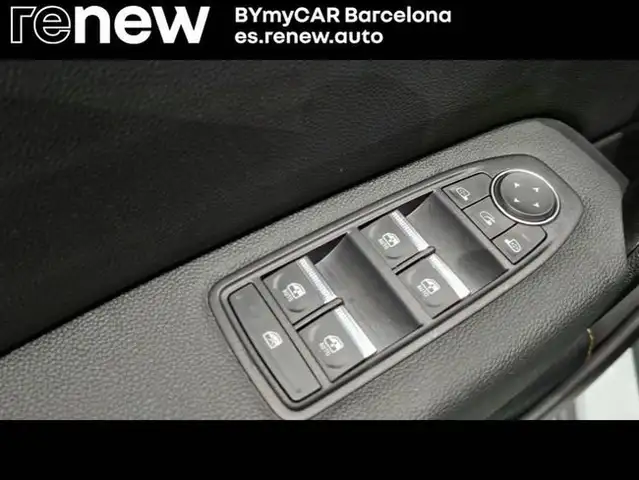 Renault Captur view 12