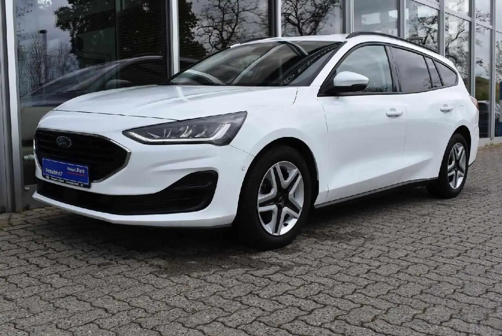 Ford Focus Cool & Connect Blanc - 2