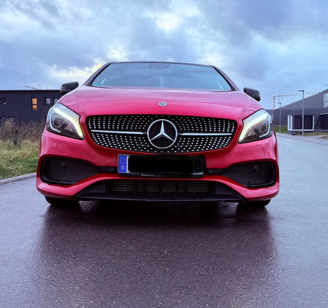 Mercedes-Benz A 220 4Matic 7G-DCT AMG Line - 1