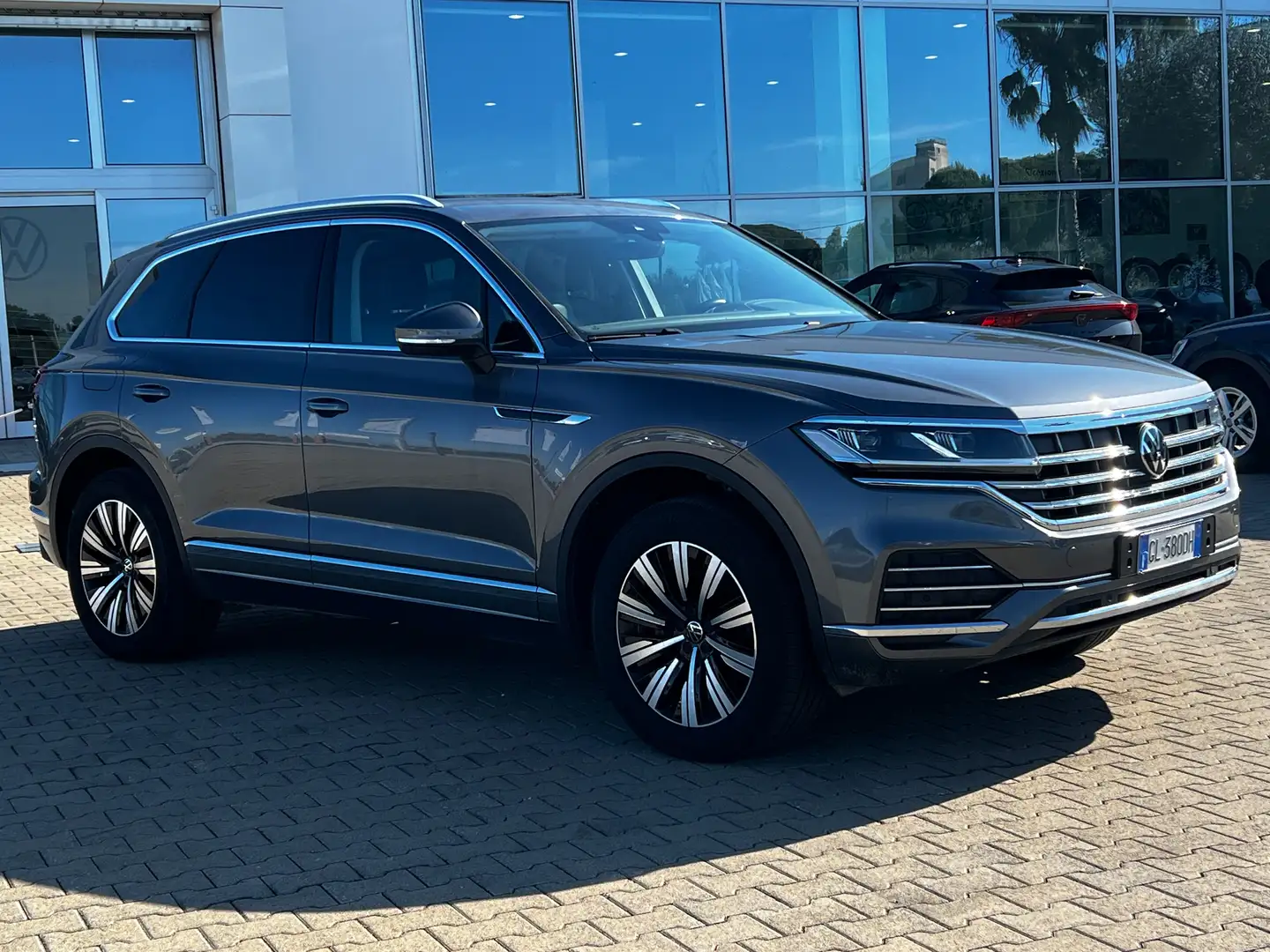 Volkswagen Touareg Touareg III 3.0 V6 tdi Elegance 231cv tiptronic Grigio - 2