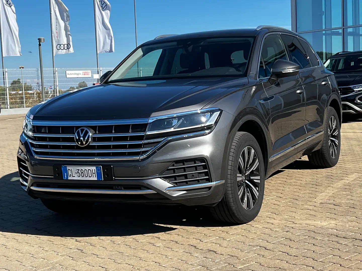 Volkswagen Touareg Touareg III 3.0 V6 tdi Elegance 231cv tiptronic Grigio - 1