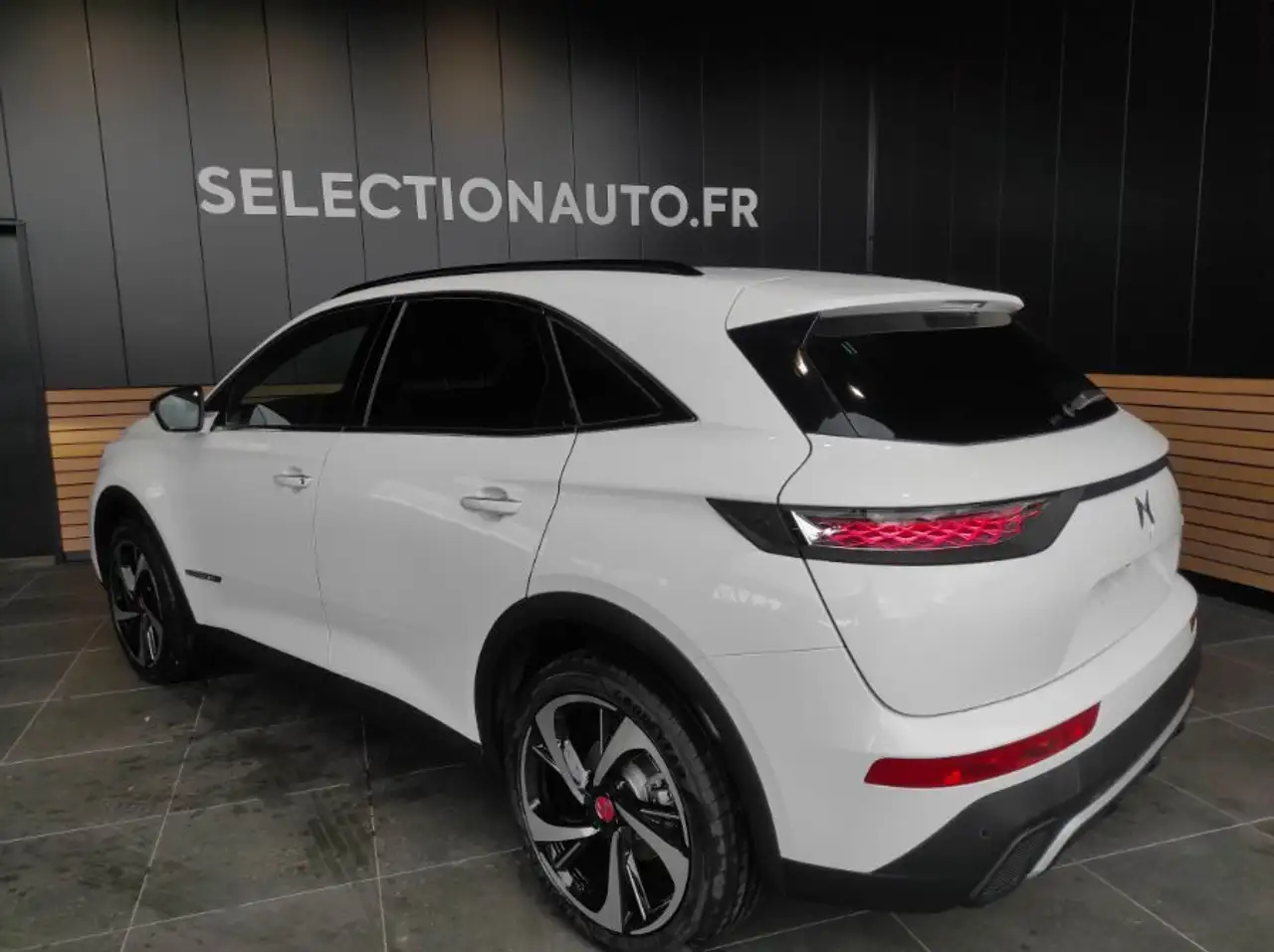 DS Automobiles DS 7 Crossback 2021