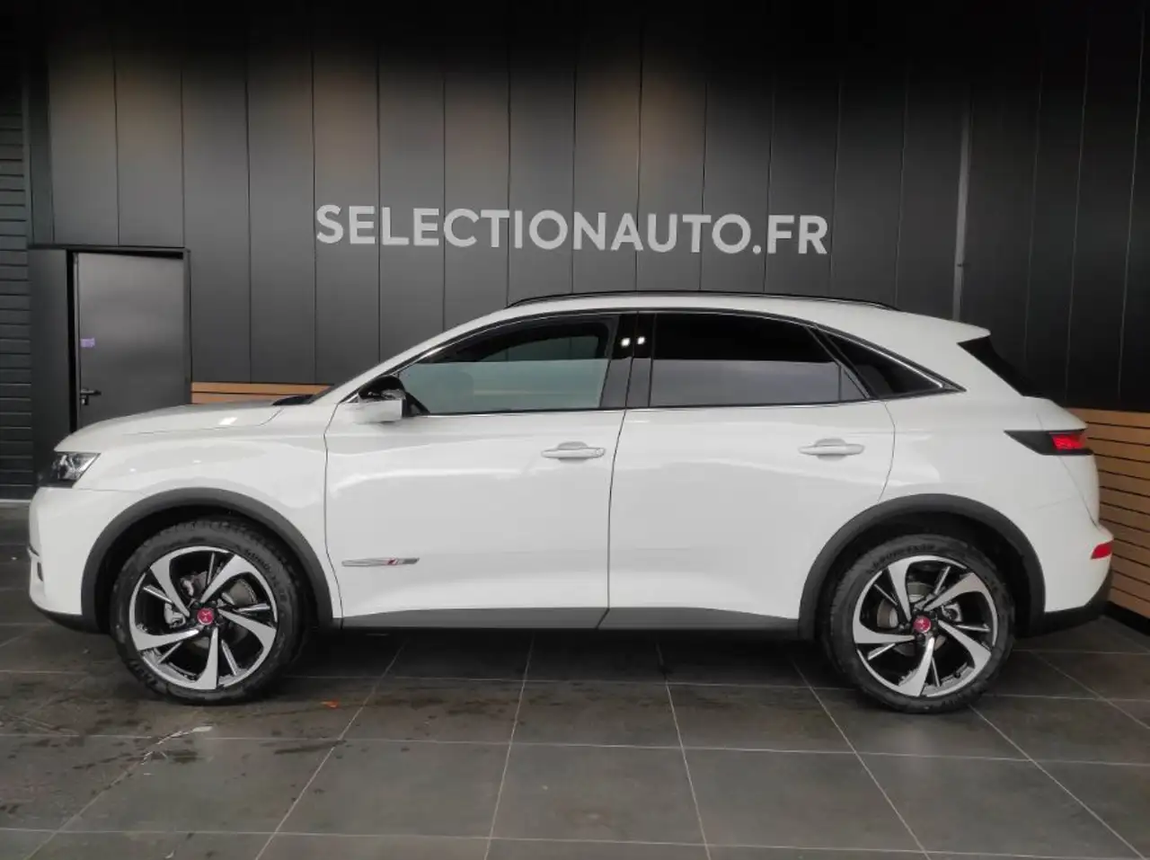 DS Automobiles DS 7 Crossback 2021