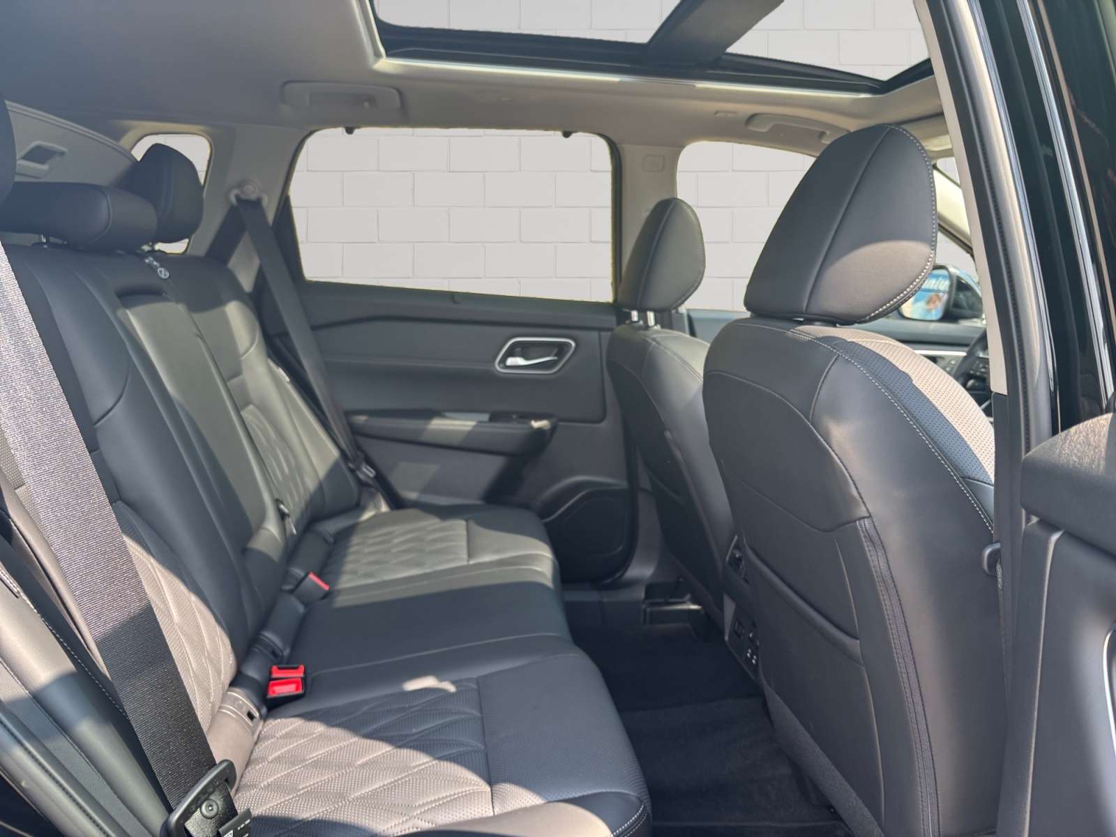 used 2024 Nissan Rogue car, priced at $32,748