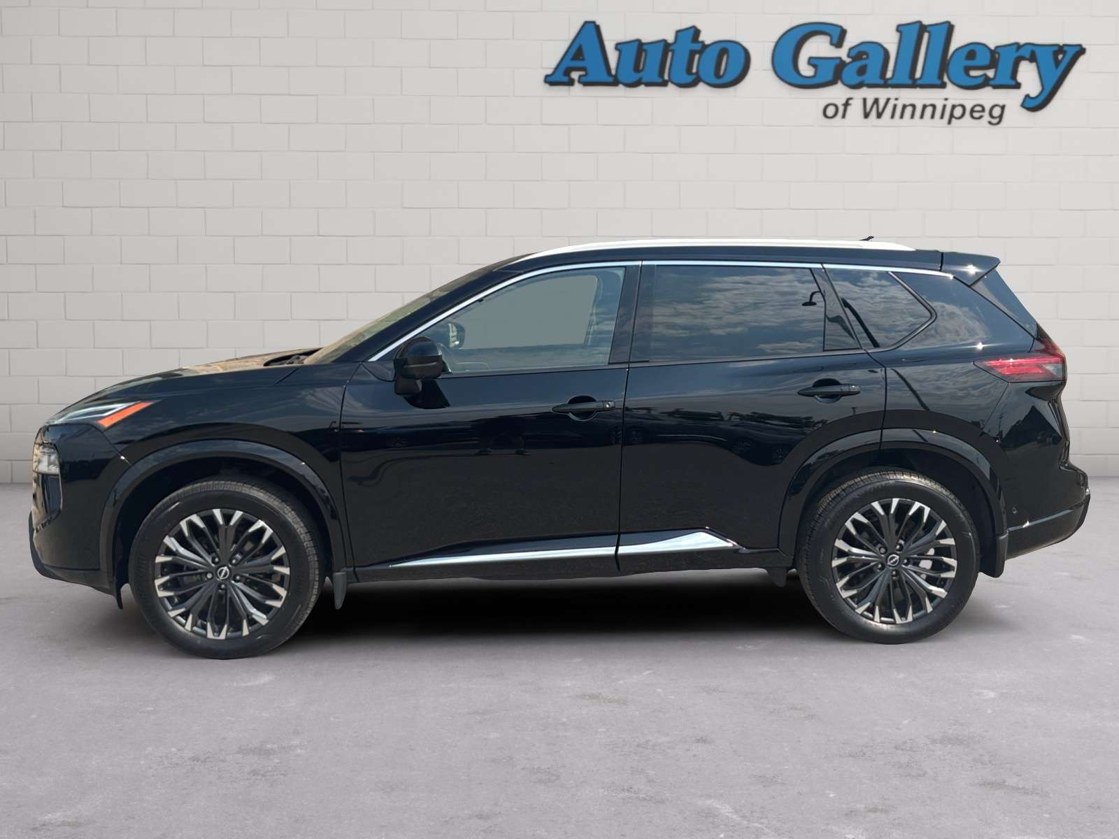 used 2024 Nissan Rogue car, priced at $32,748