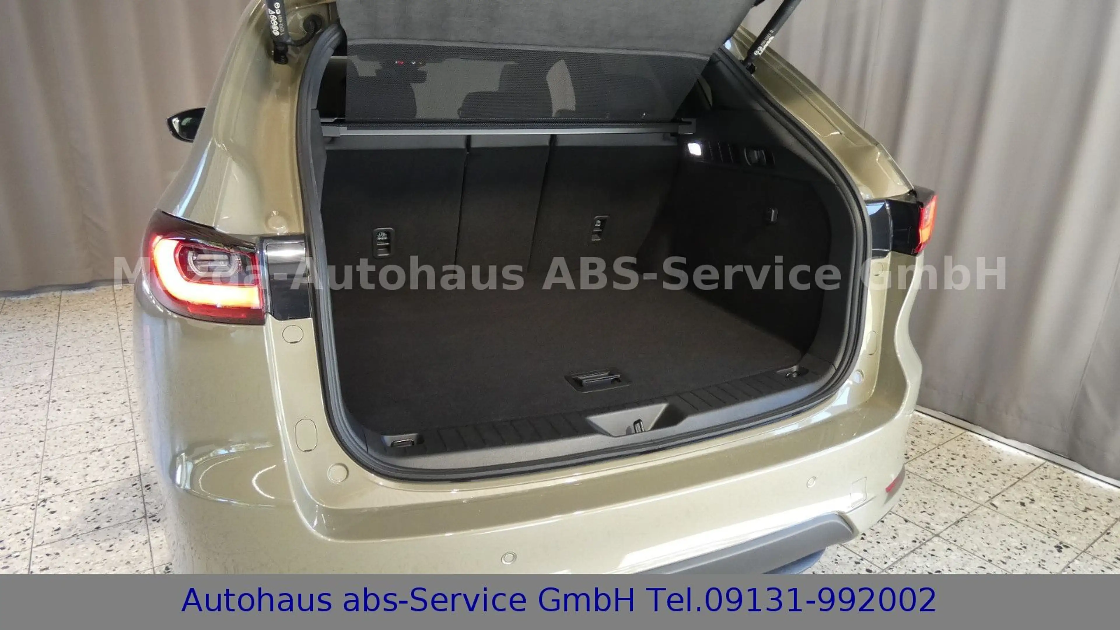 Mazda CX-60 Homura Plus Hybrid PHEV AWD — photo 10