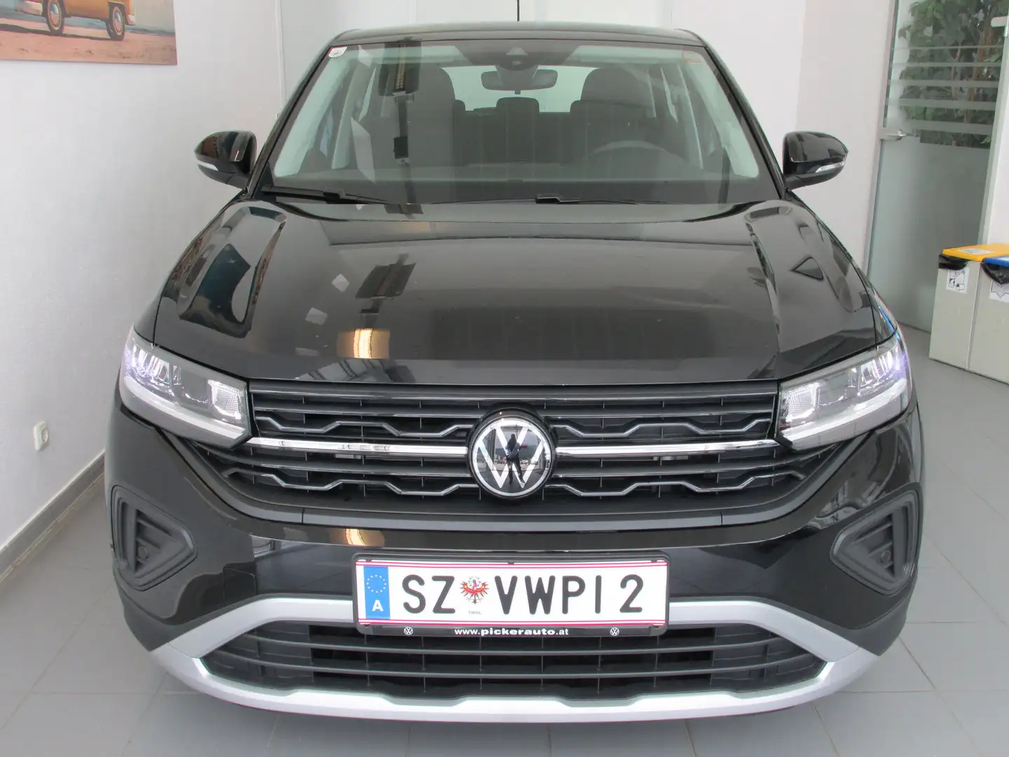 Volkswagen T-Cross 4Me TSI Schwarz - 2