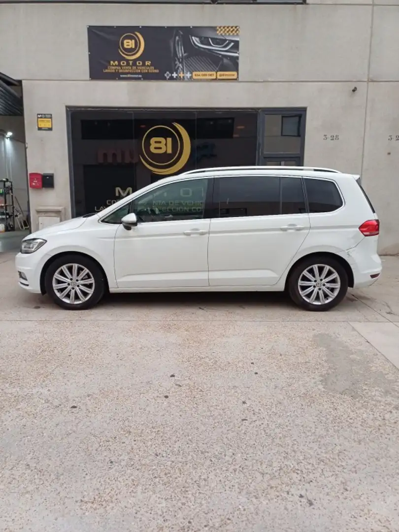 Volkswagen Touran 2.0TDI CR BMT Sport DSG 110kW Weiß - 1
