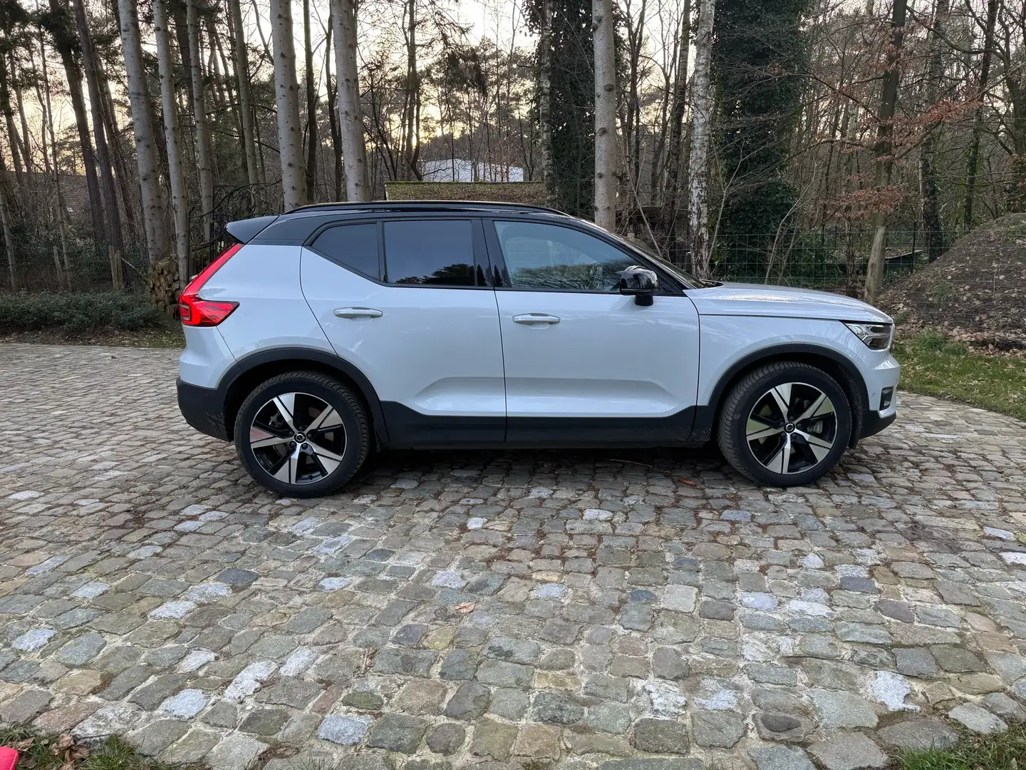 Volvo XC40 Recharge 69 kWh Single Motor Plus - 2