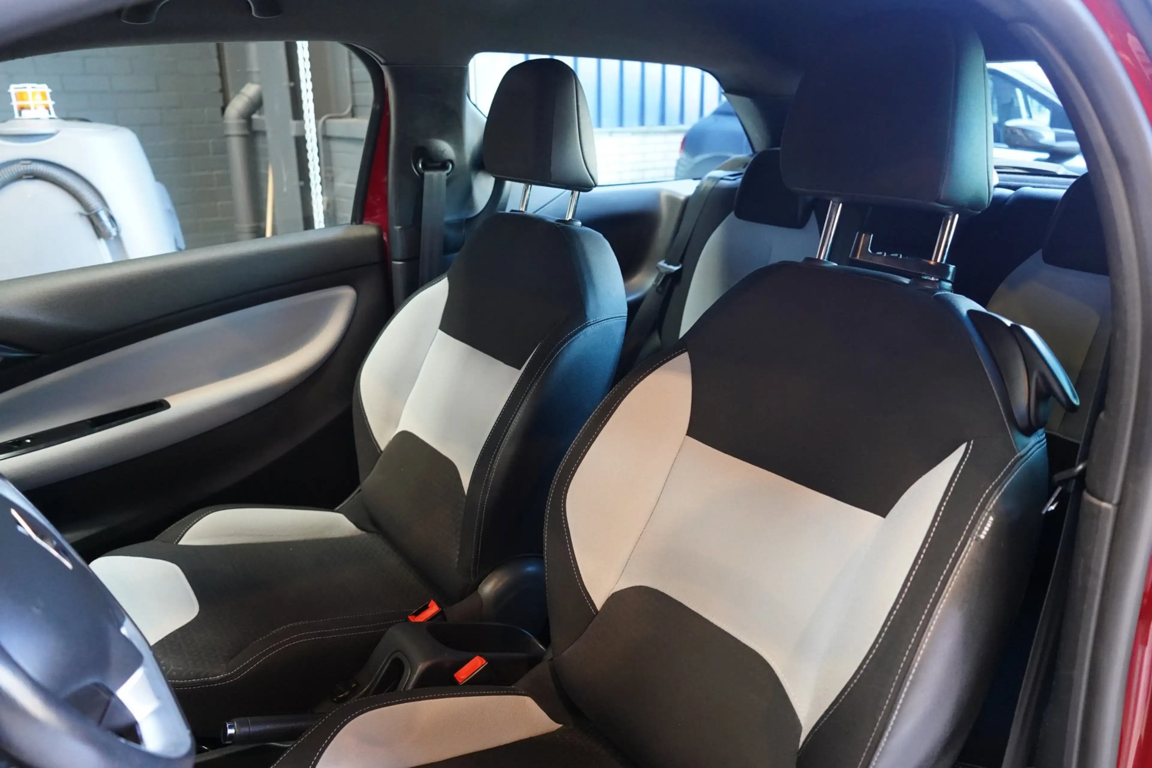 Citroen DS3 1.4 Chic | AIRCO | CRUISE | PDC | ELEK.RAMEN | APK — photo 16