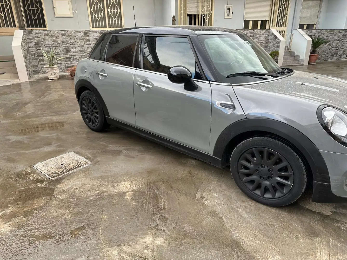 MINI Cooper D Mini IV F55-F56 2014 1.5 Hype Seven 5p auto Gris - 2