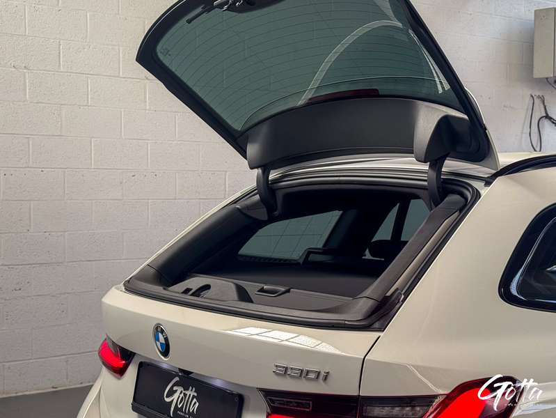 Photo du véhicule BMW 330