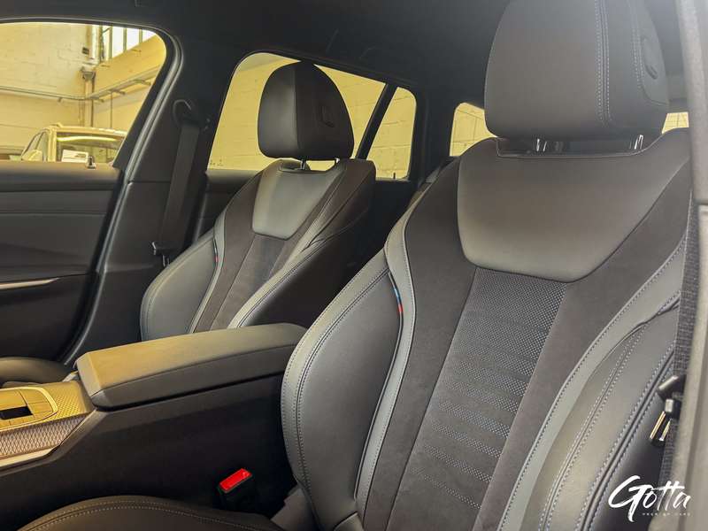 Photo du véhicule BMW 330