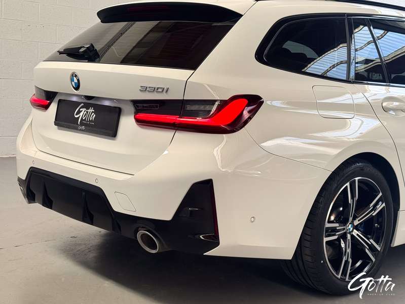 Photo du véhicule BMW 330