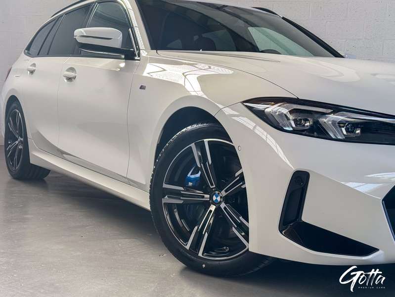 Photo du véhicule BMW 330