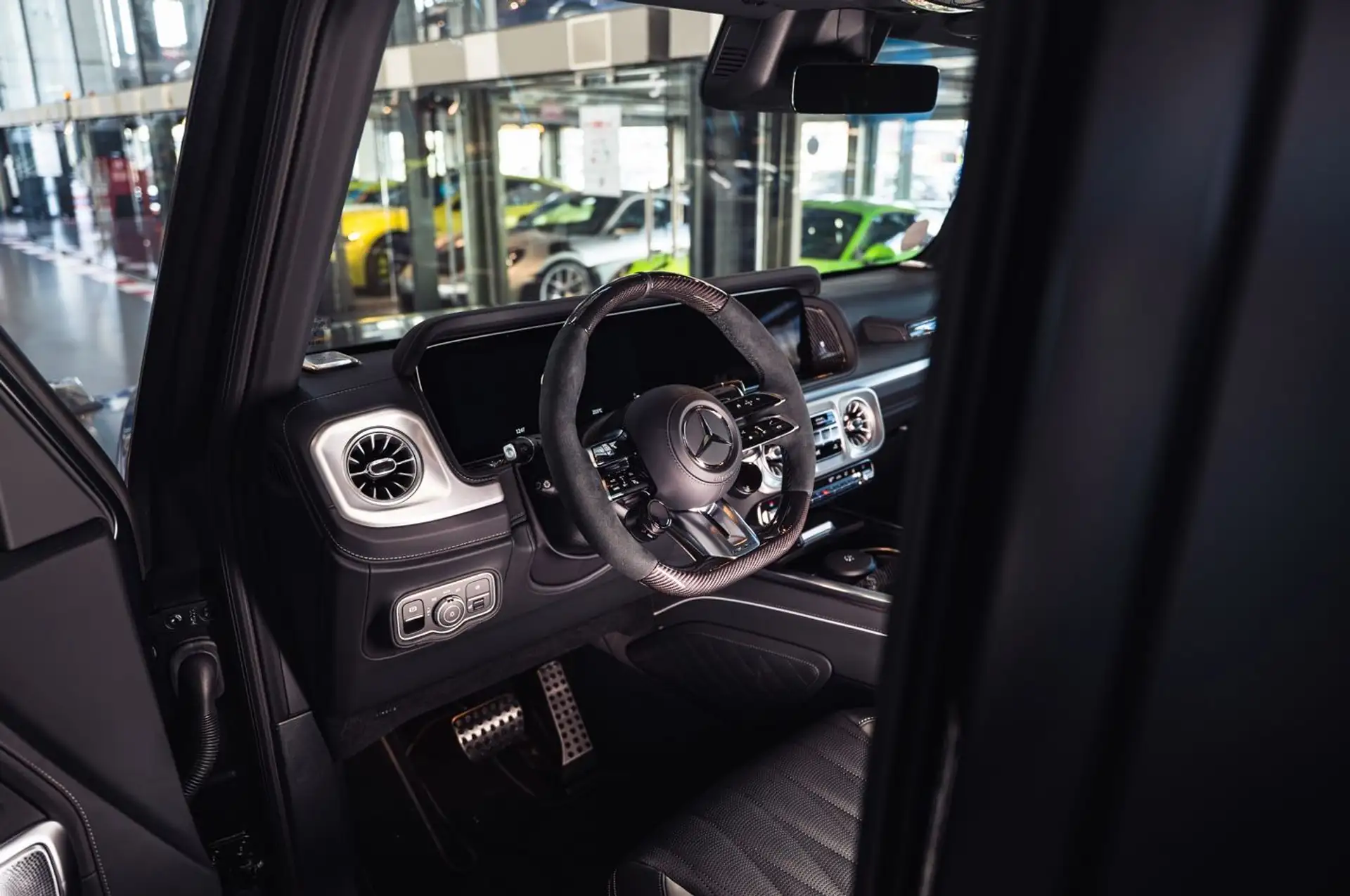 벤츠 G-Class G 63 AMG 2026 검정 사진 5