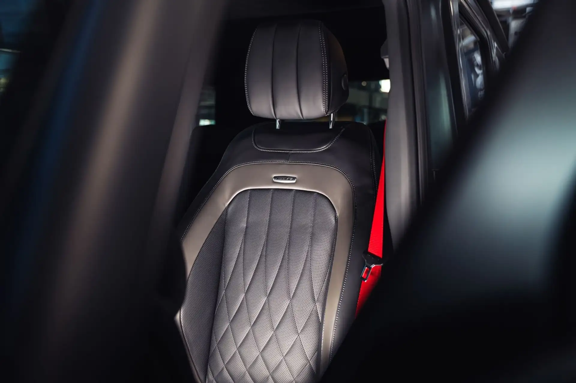 벤츠 G-Class G 63 AMG 2026 검정 사진 7