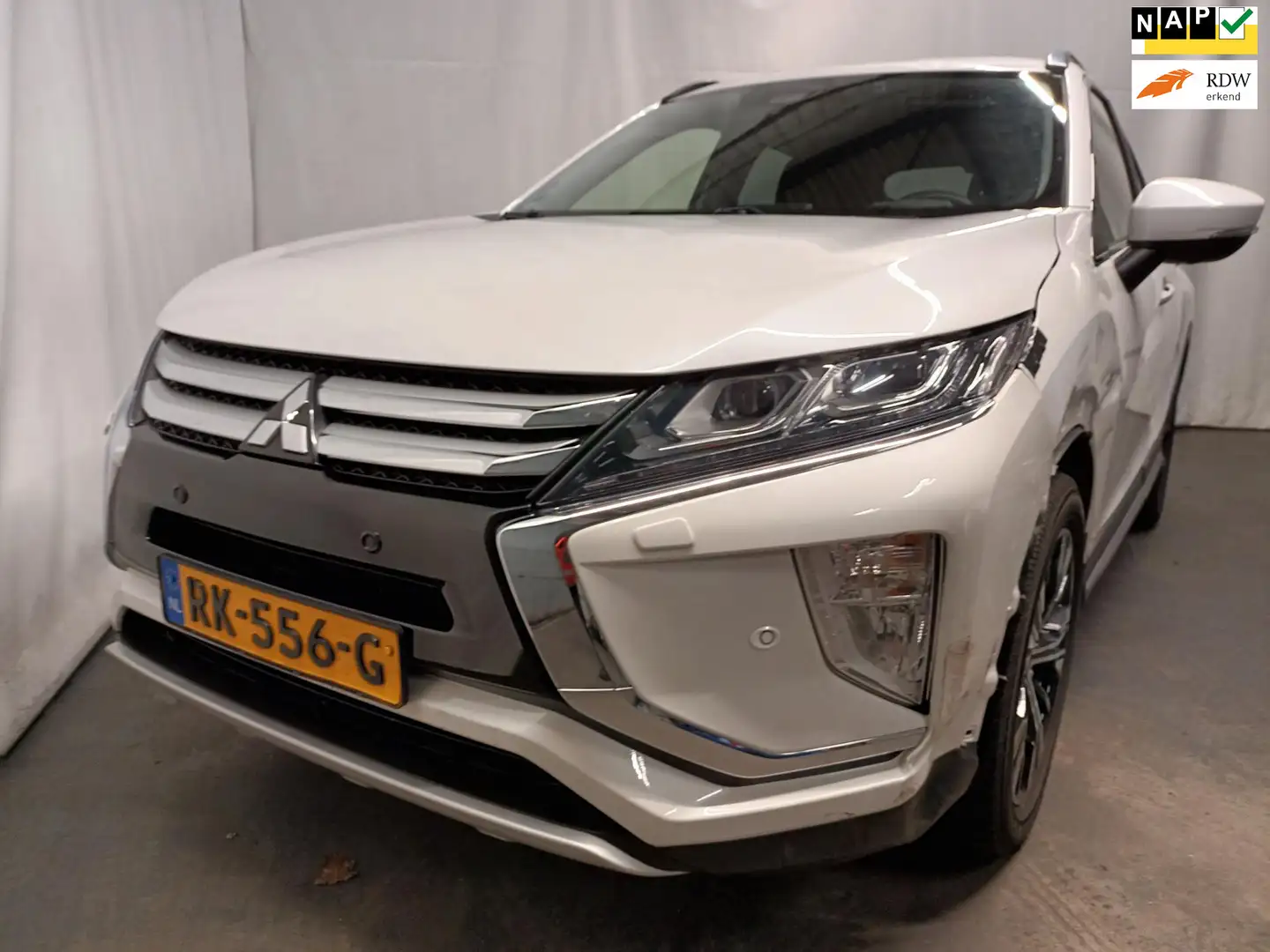 Mitsubishi Eclipse Cross 1.5 DI-T First Edition SCHADEAUTO!! Blanc - 1