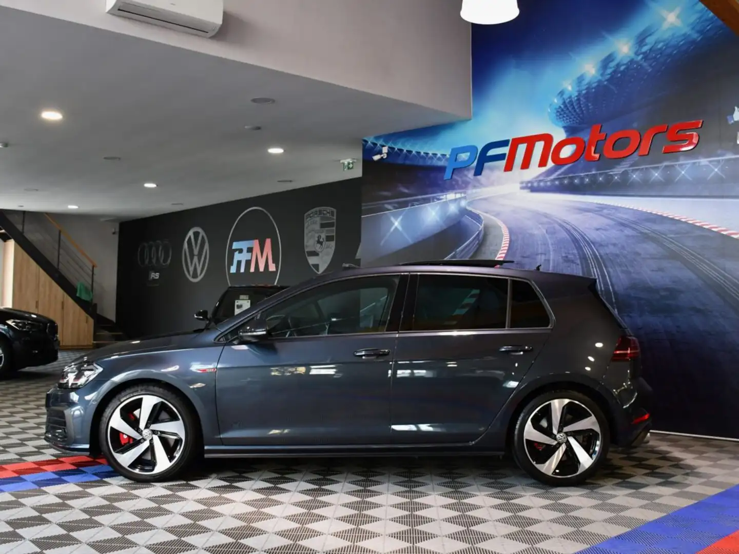 Volkswagen Golf 7 GTI Performance 2.0 TSI 245 DSG GPS Pro ACC Virtual Front Lane Side Honeycomb Car Play JA 18 Gris - 2