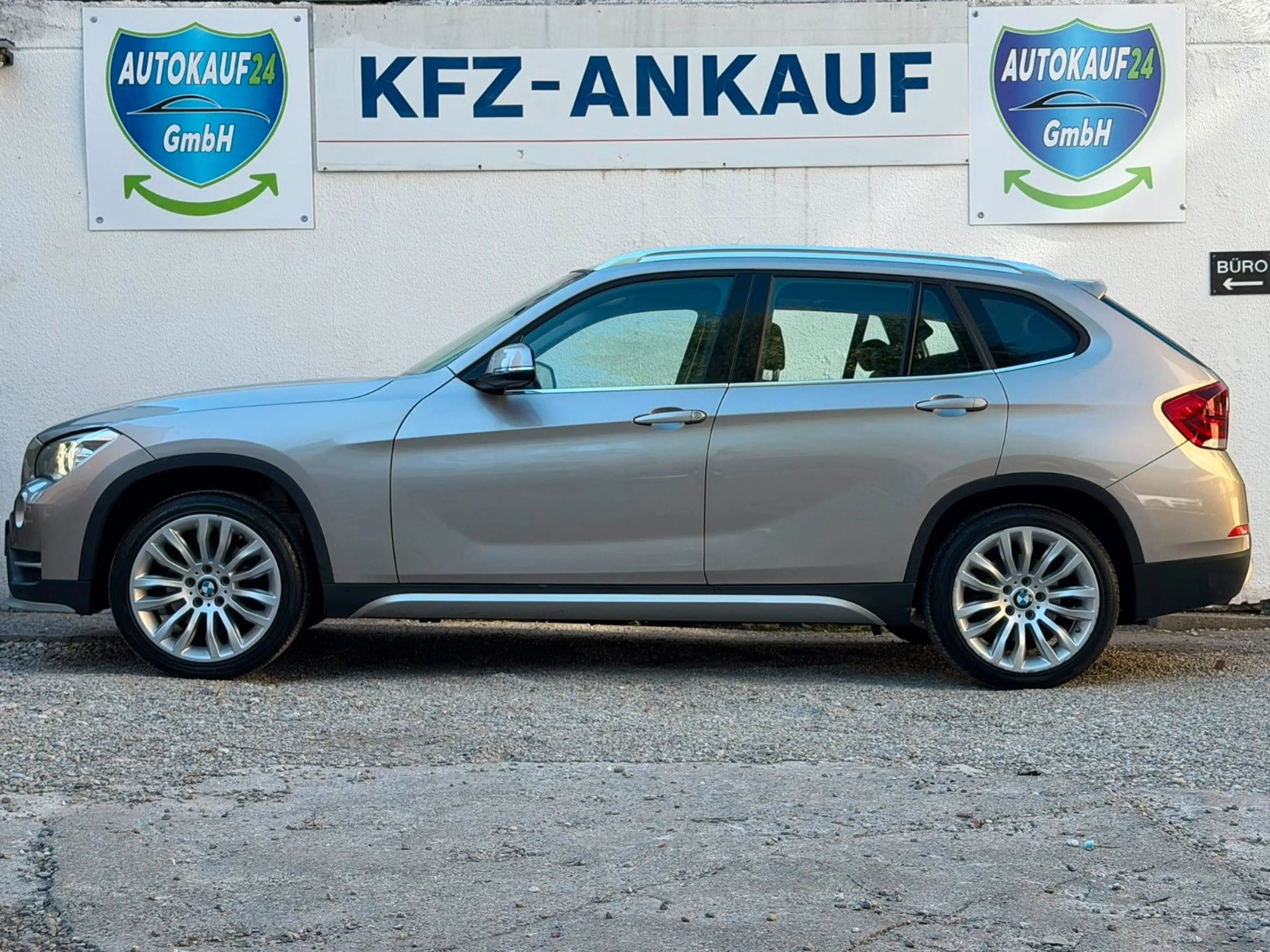 BMW X1 sDrive 20 d *Automatik *Einparkhilfe*TÜV Neue — photo 6