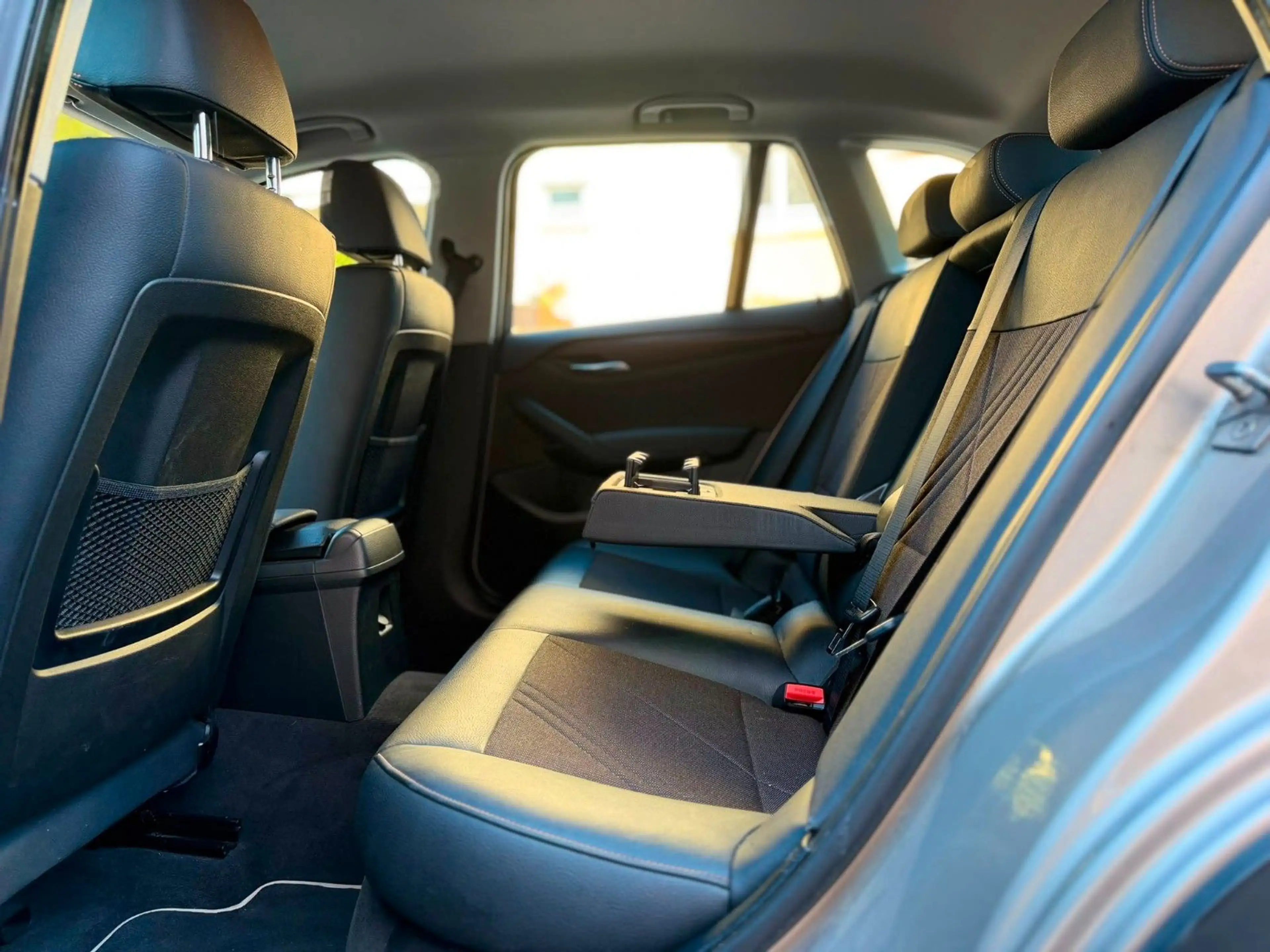 BMW X1 sDrive 20 d *Automatik *Einparkhilfe*TÜV Neue — photo 15