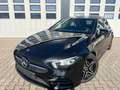 Mercedes-Benz A 200 AMG Line Schwarz - thumbnail 1
