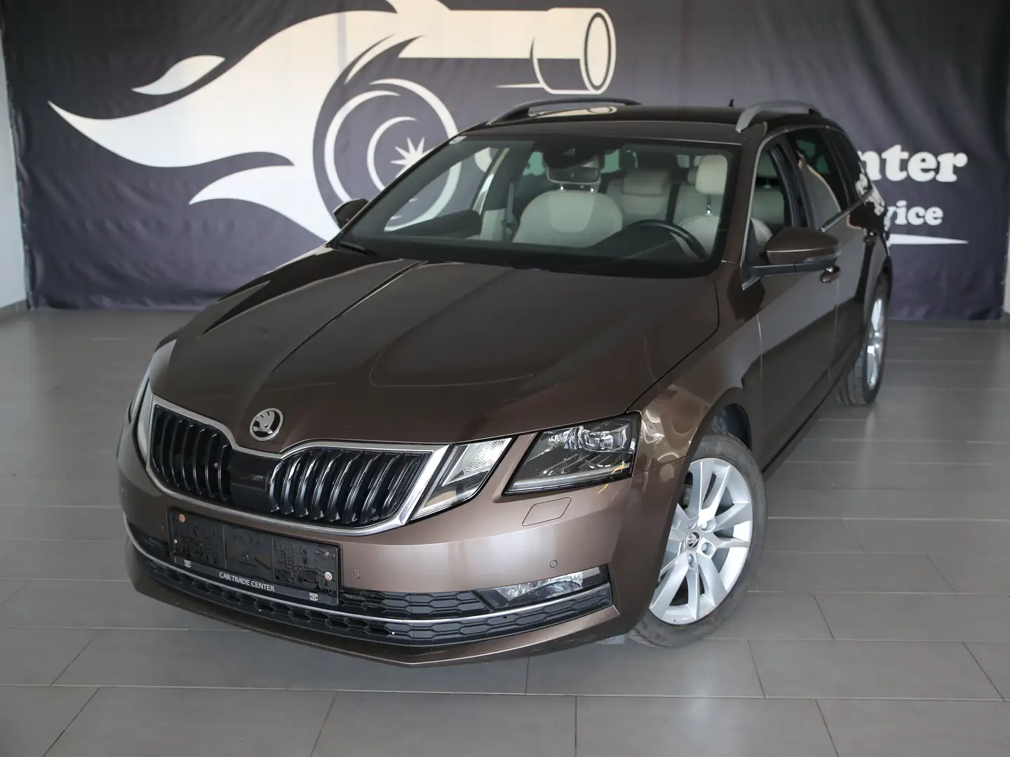 Skoda Octavia Combi 2,0 TDI Style Limited DSG Braun - 1