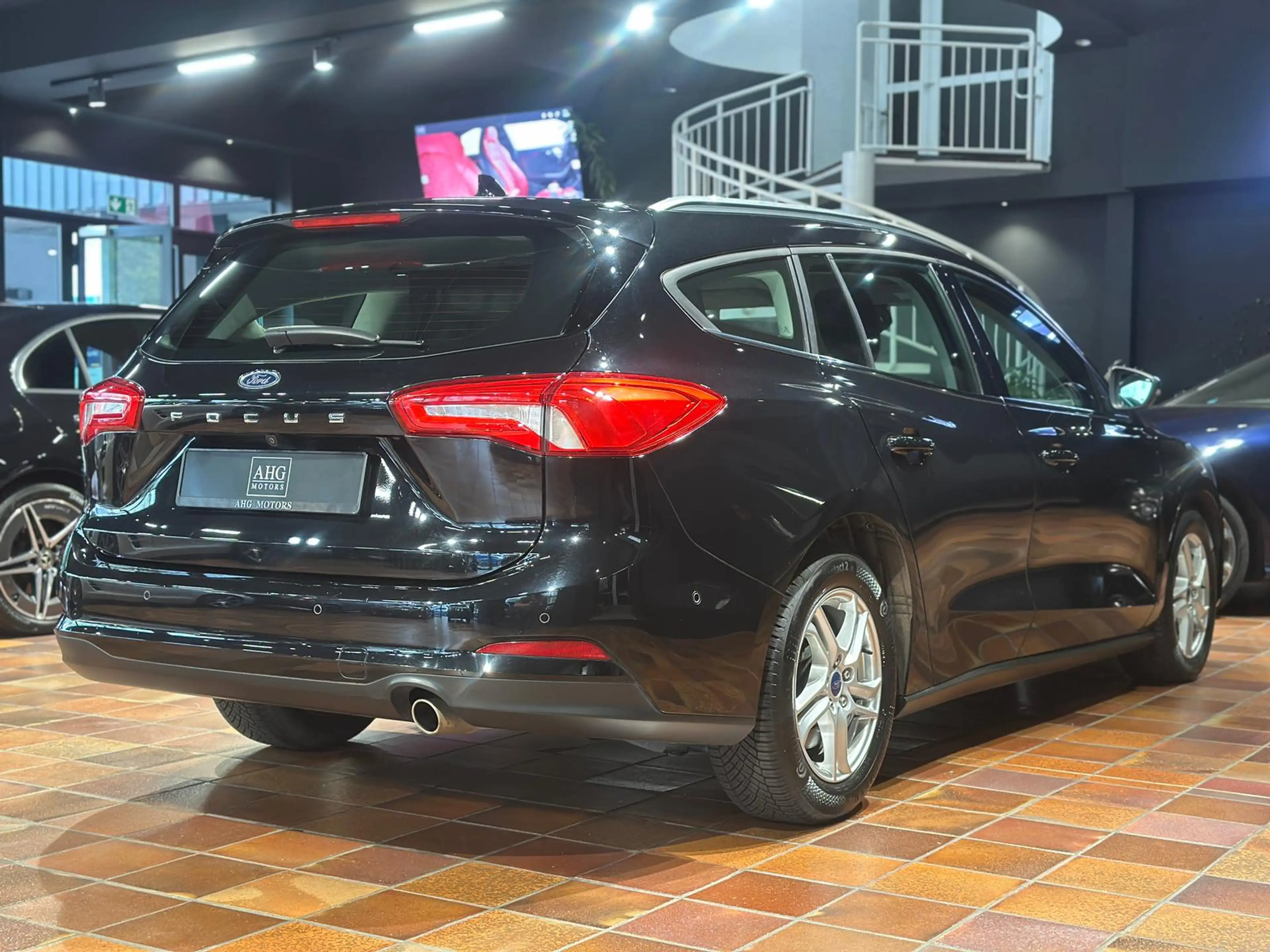 Ford Focus TURNIER 1.5 EB AT C&C NAVI KEYLESS SHZ — photo 8