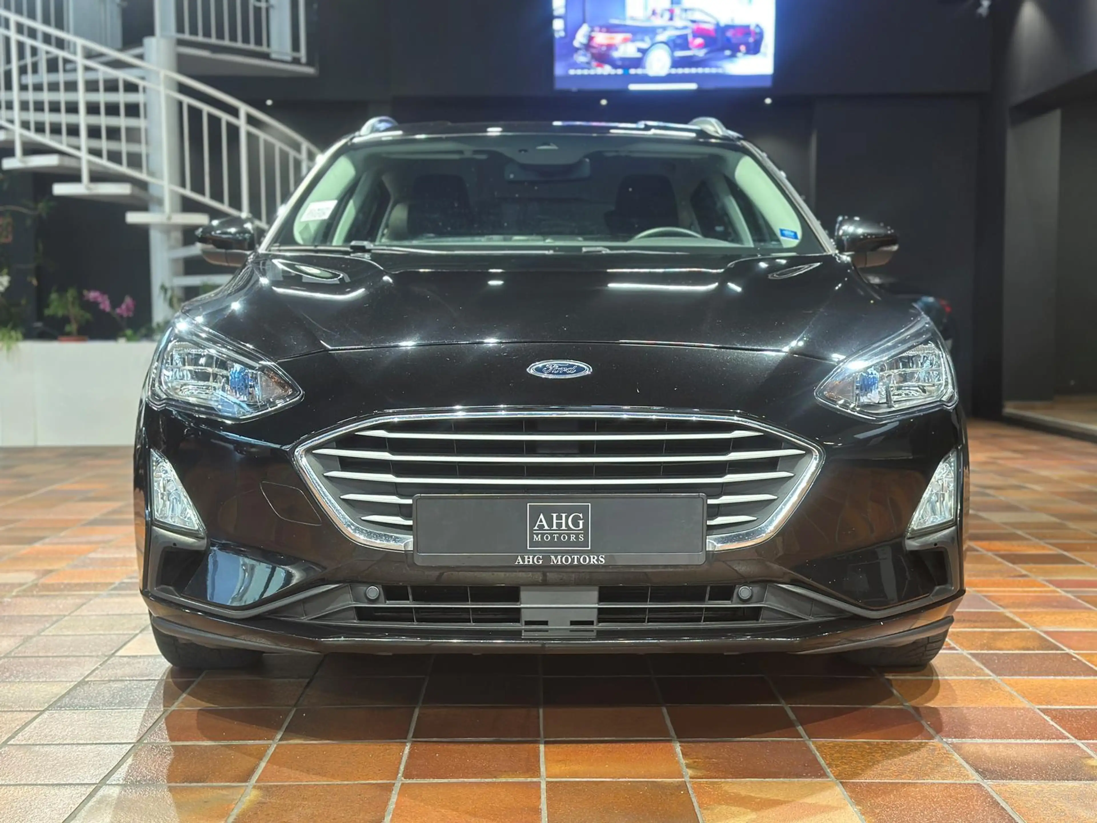 Ford Focus TURNIER 1.5 EB AT C&C NAVI KEYLESS SHZ — photo 11