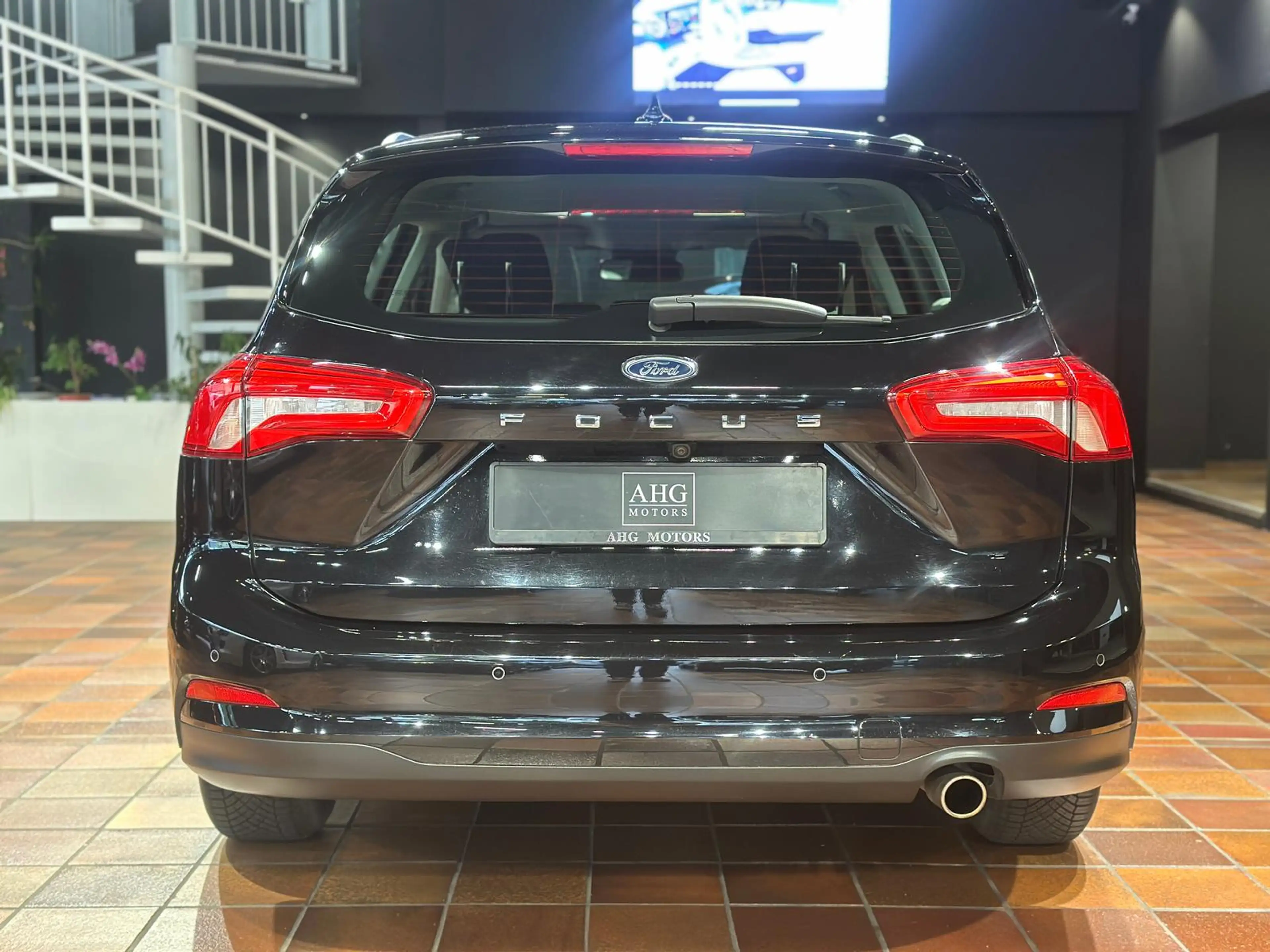 Ford Focus TURNIER 1.5 EB AT C&C NAVI KEYLESS SHZ — photo 4