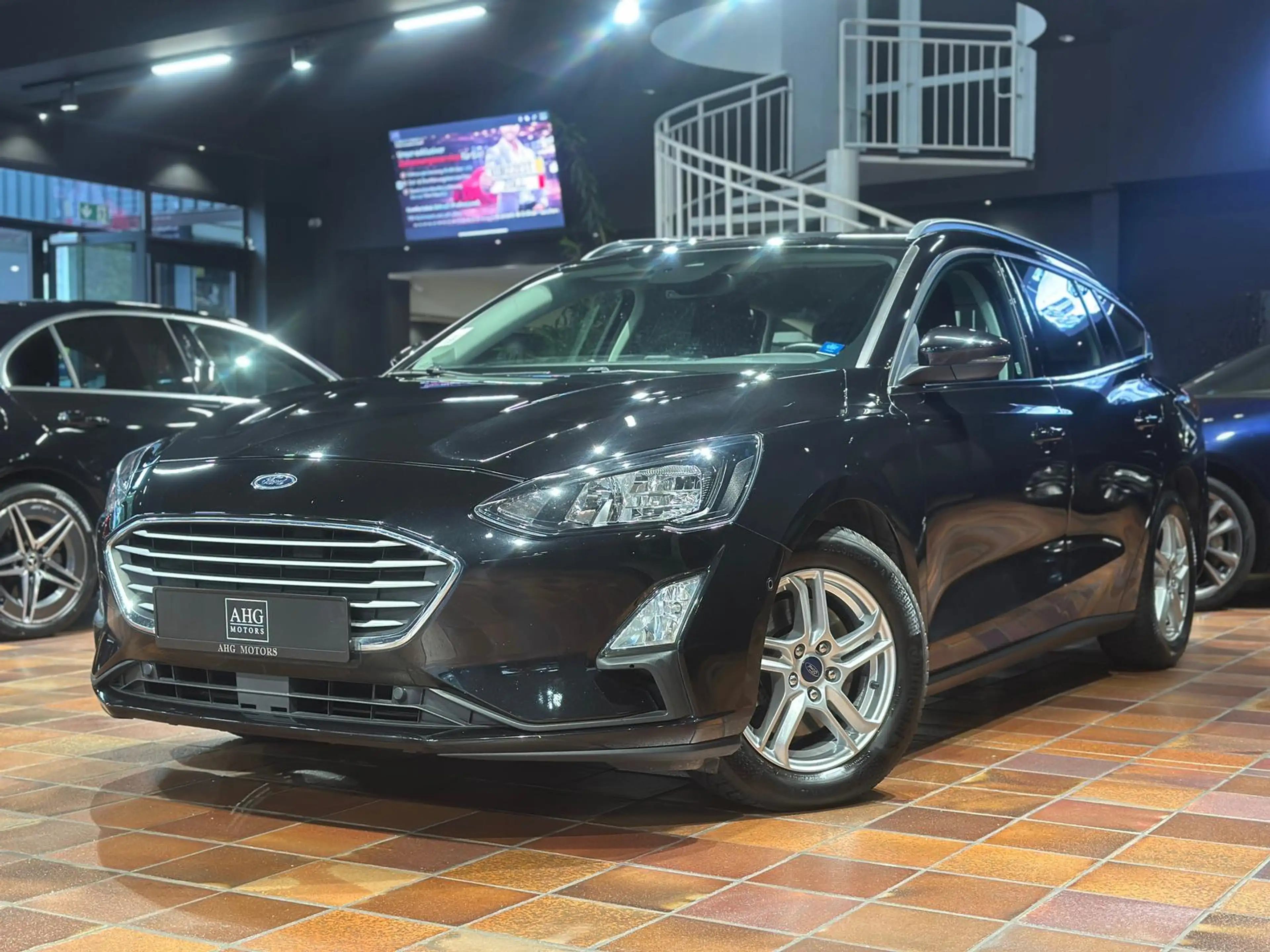 Ford Focus TURNIER 1.5 EB AT C&C NAVI KEYLESS SHZ