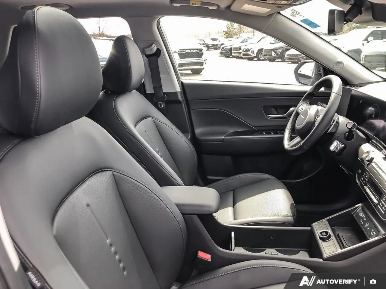 Hyundai KONA снимка Hyundai KONA