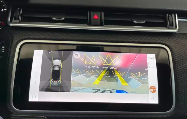 Land Rover Range Rover Velar view 12
