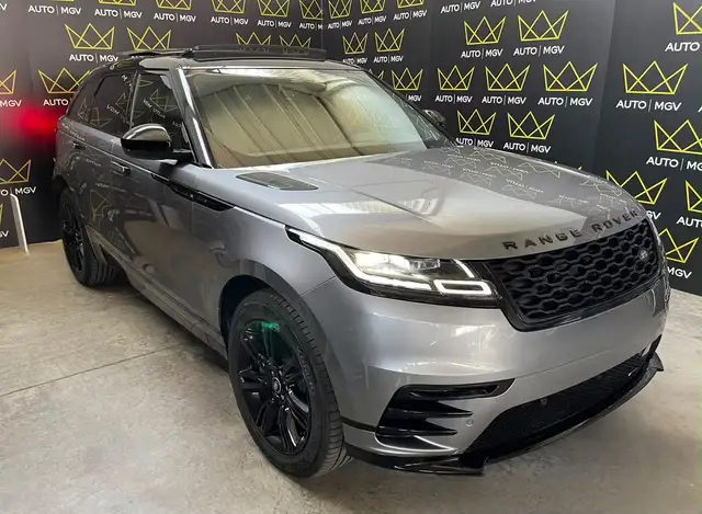 Land Rover Range Rover Velar view 3
