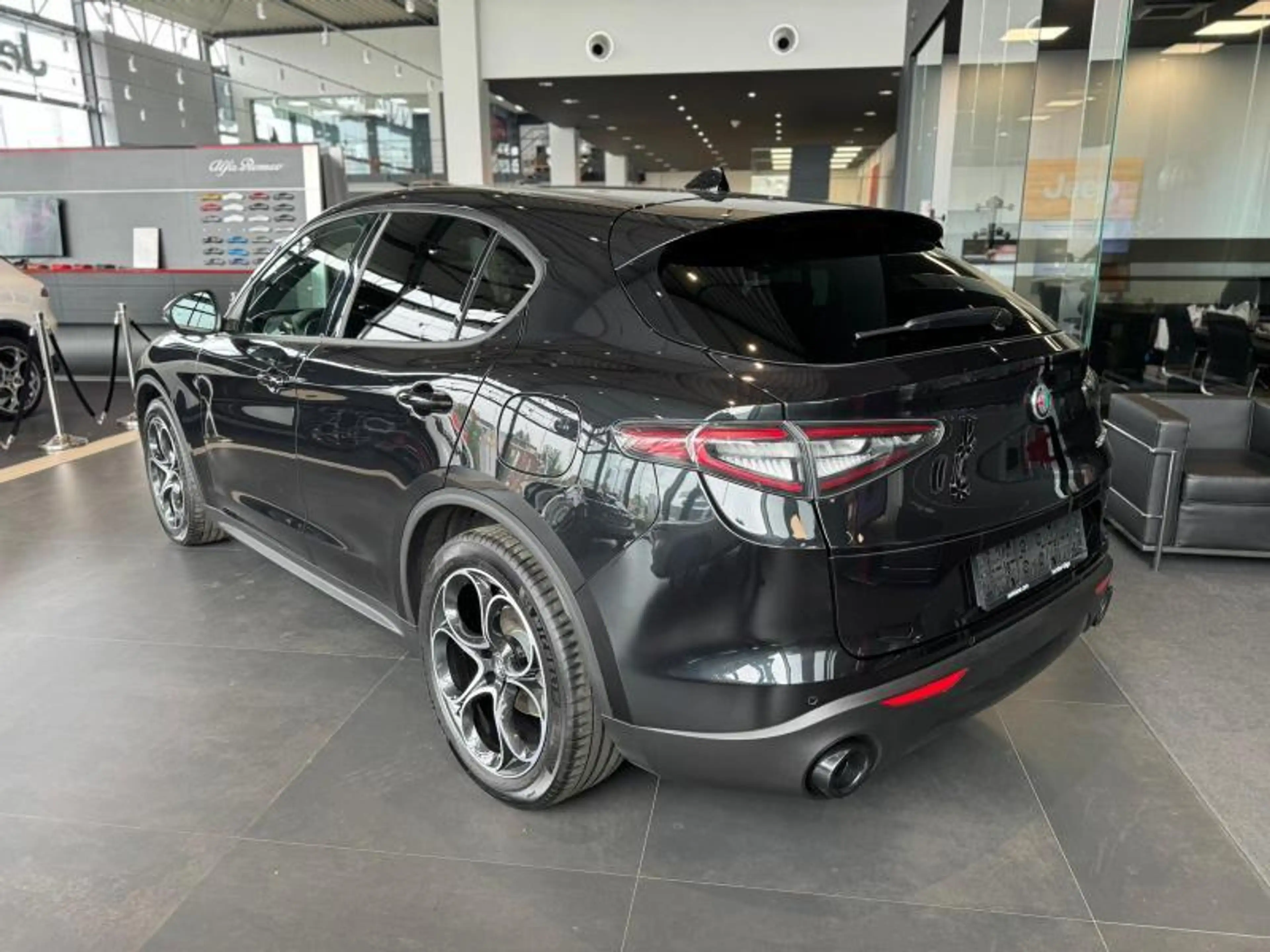 Alfa Romeo Stelvio Sprint — photo 7