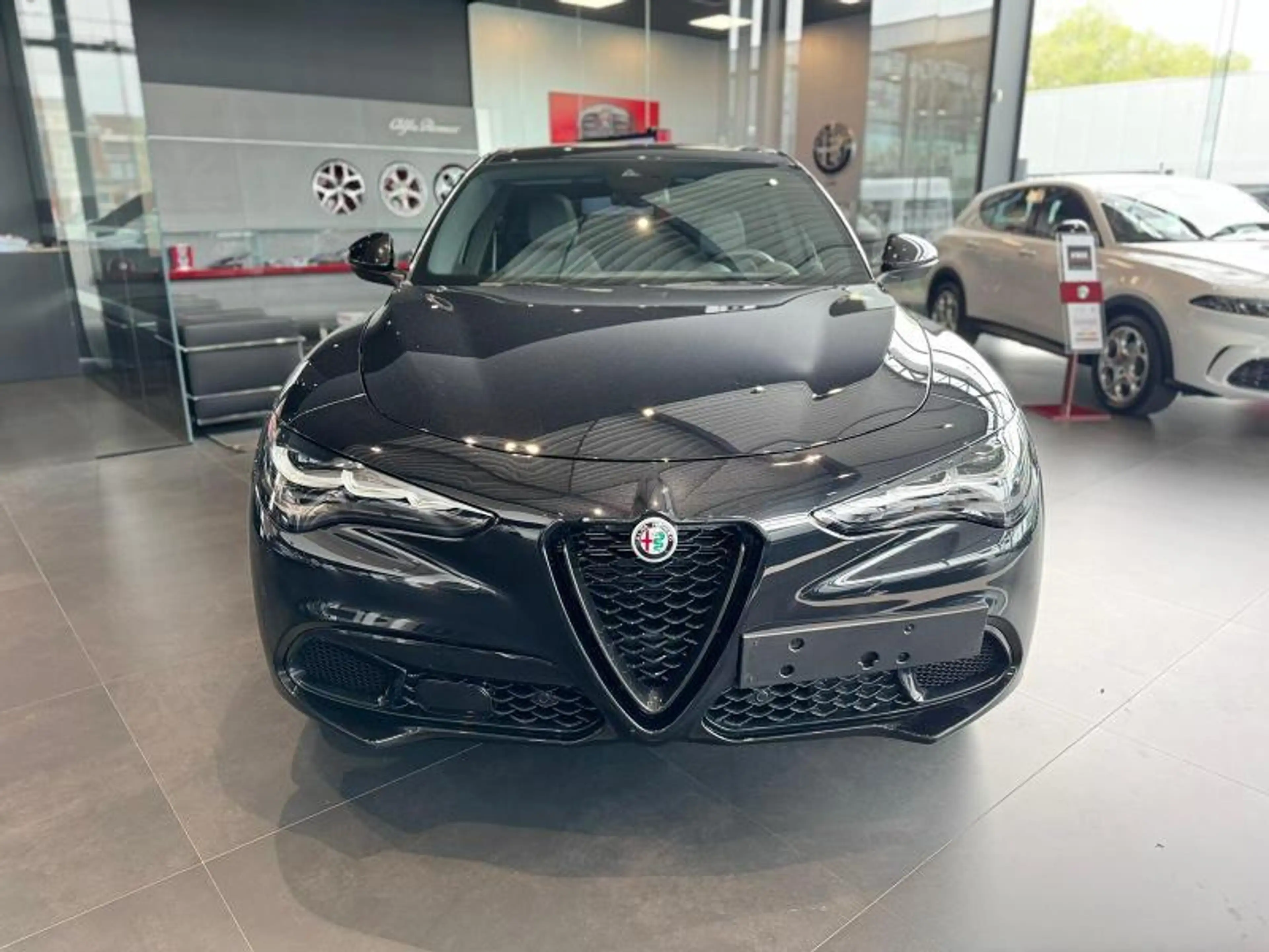 Alfa Romeo Stelvio Sprint — photo 2