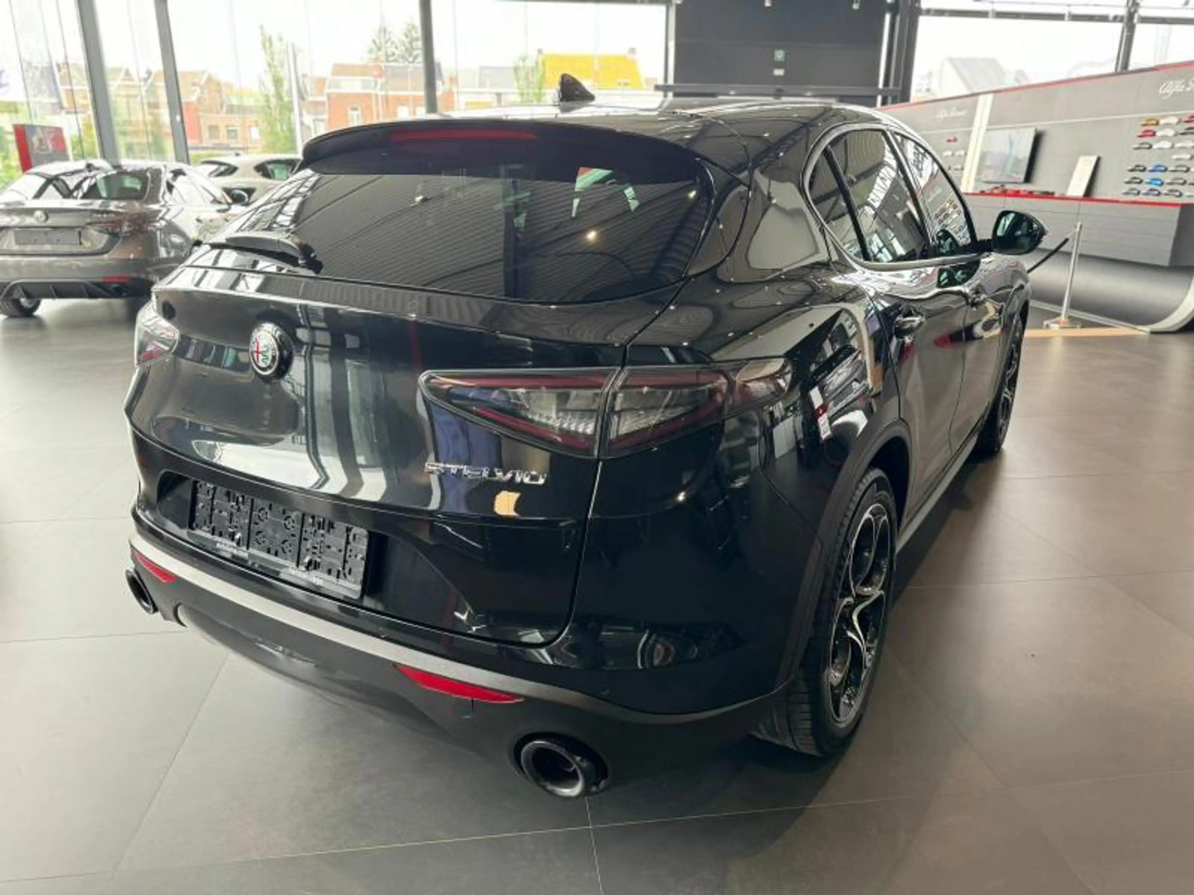 Alfa Romeo Stelvio Sprint — photo 5